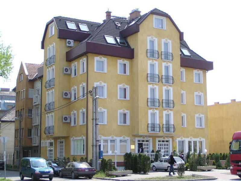 Hotel Happy Apartments Budapeşte Dış mekan fotoğraf