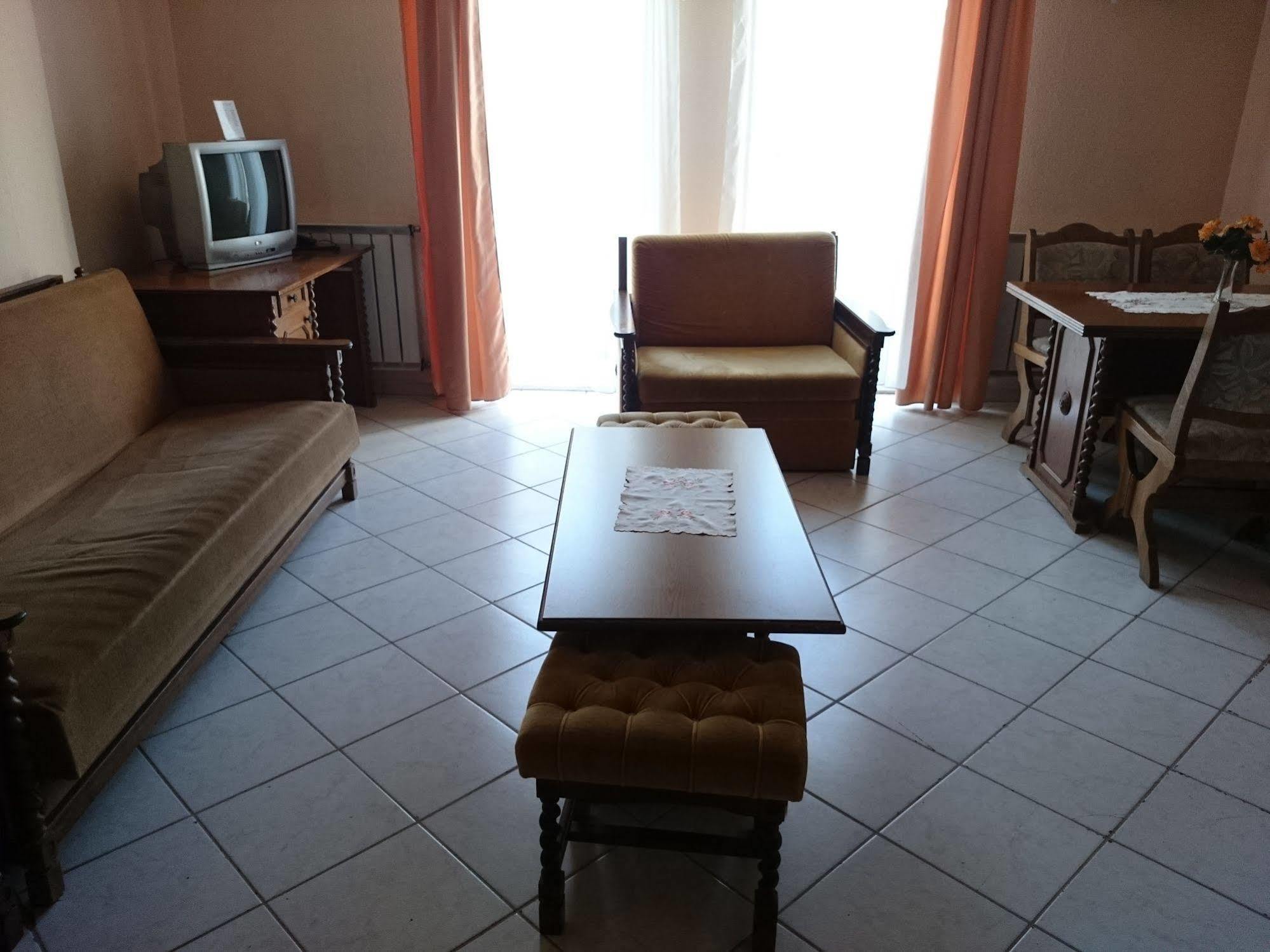 Hotel Happy Apartments Budapeşte Dış mekan fotoğraf
