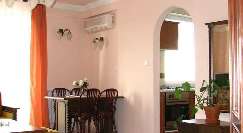 Hotel Happy Apartments Budapeşte Dış mekan fotoğraf